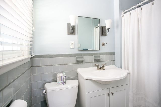 41 Clayton Street, Middletown, RI 02842