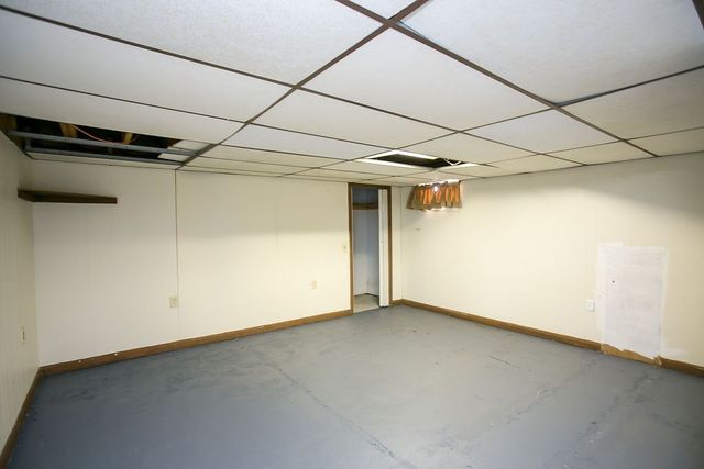 41 Clayton Street, Middletown, RI 02842