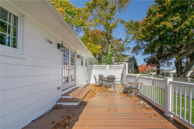 41 Clayton Street, Middletown, RI 02842