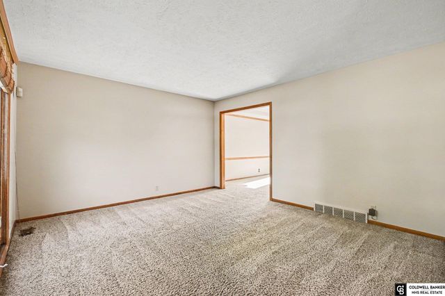 4276 S 150th Avenue, Omaha, NE 68137