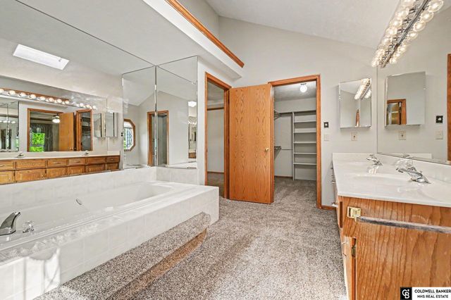 4276 S 150th Avenue, Omaha, NE 68137