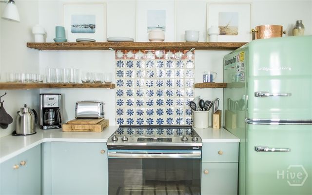 1 E Gordon Street 2, Savannah, GA 31401