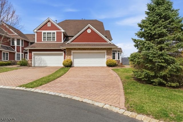 19 Rockhall Ct, Hardyston Twp., NJ 07419