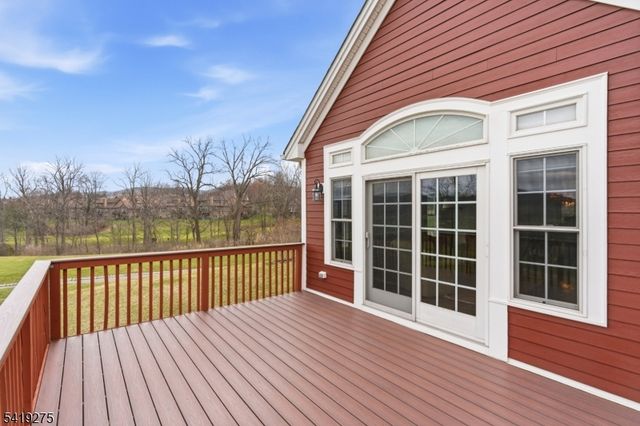 19 Rockhall Ct, Hardyston Twp., NJ 07419