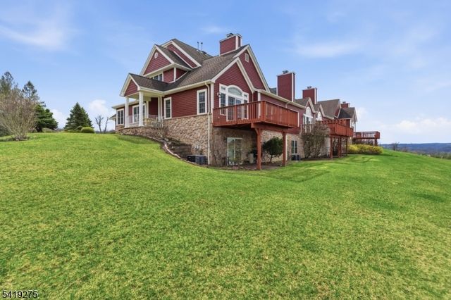 19 Rockhall Ct, Hardyston Twp., NJ 07419