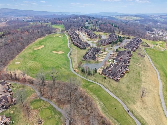 19 Rockhall Ct, Hardyston Twp., NJ 07419
