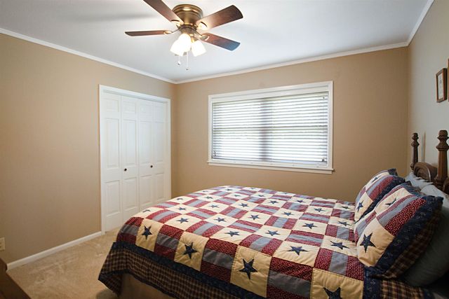 22831 Hickory Ln, Bullard, TX 75757