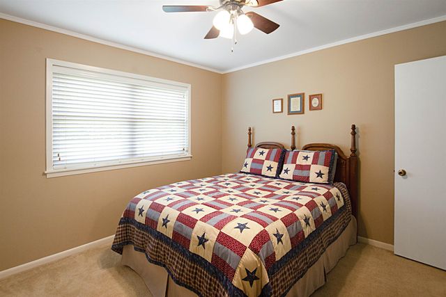22831 Hickory Ln, Bullard, TX 75757