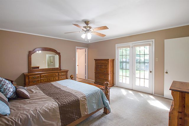 22831 Hickory Ln, Bullard, TX 75757