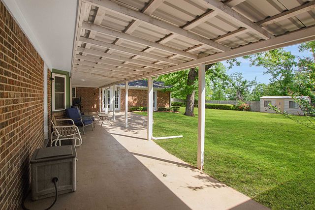 22831 Hickory Ln, Bullard, TX 75757