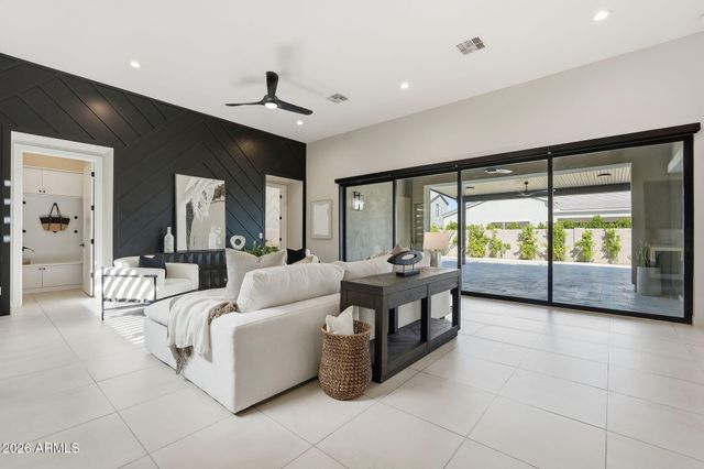 3862 E BLOOMFIELD Parkway, Gilbert, AZ 85296