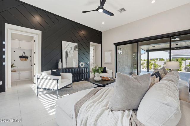 3862 E BLOOMFIELD Parkway, Gilbert, AZ 85296