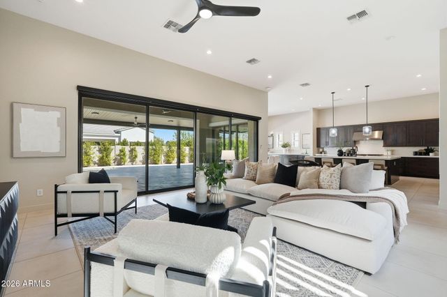 3862 E BLOOMFIELD Parkway, Gilbert, AZ 85296