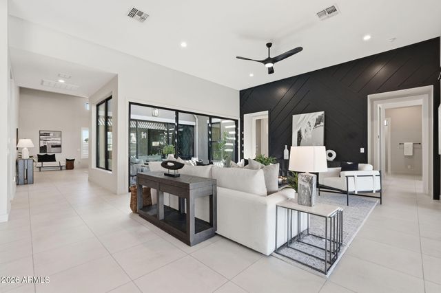 3862 E BLOOMFIELD Parkway, Gilbert, AZ 85296