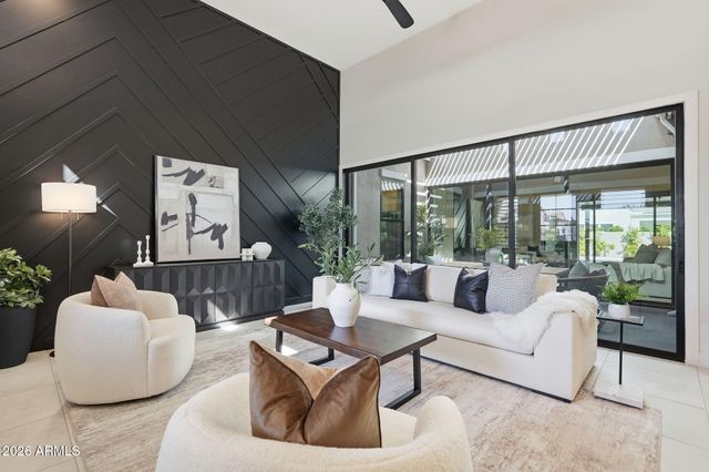 3862 E BLOOMFIELD Parkway, Gilbert, AZ 85296