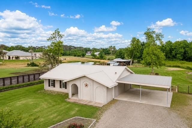 3205 Cemetery Road, Santa Fe, TX 77517