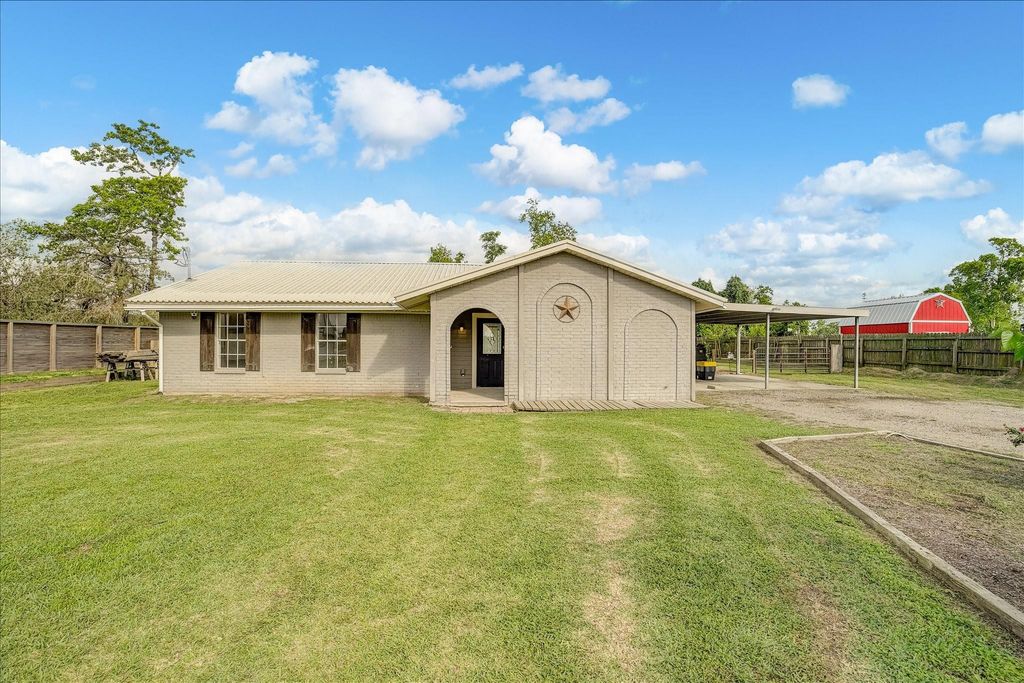 3205 Cemetery Road, Santa Fe, TX 77517