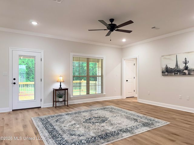60 Meadow Breeze Road, Sumrall, MS 39482