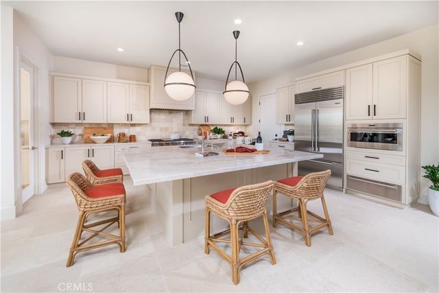 107 Oakstone, Irvine, CA 92618