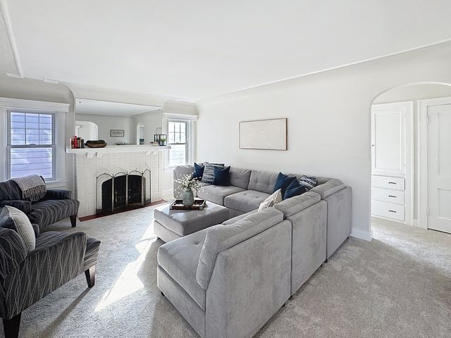 2431 28th Street, Moline, IL 61265