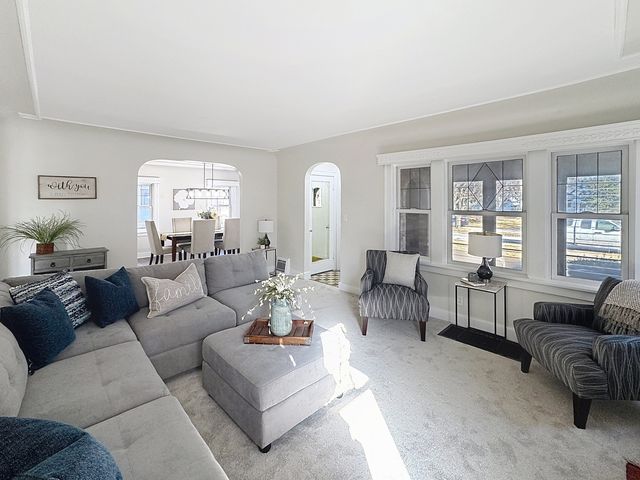 2431 28th Street, Moline, IL 61265