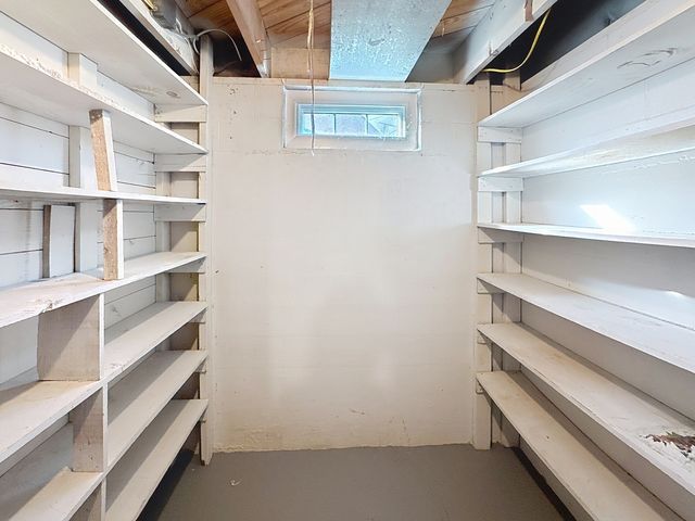 2431 28th Street, Moline, IL 61265