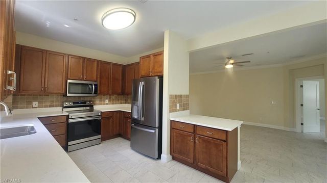 18941 Bay Woods Lake DR # 102, Fort Myers, FL 33908