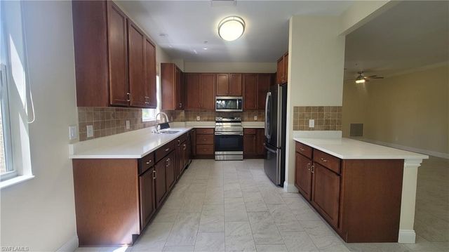 18941 Bay Woods Lake DR # 102, Fort Myers, FL 33908