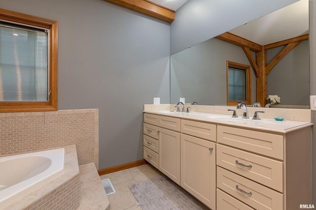 1165 Lake Shore Dr N Drive, Goreville, IL 62939