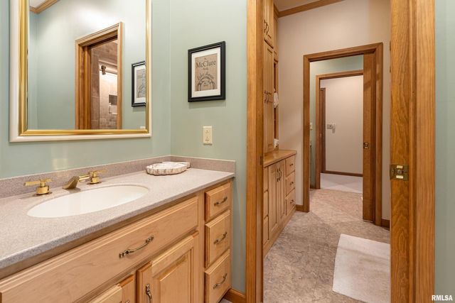 1165 Lake Shore Dr N Drive, Goreville, IL 62939