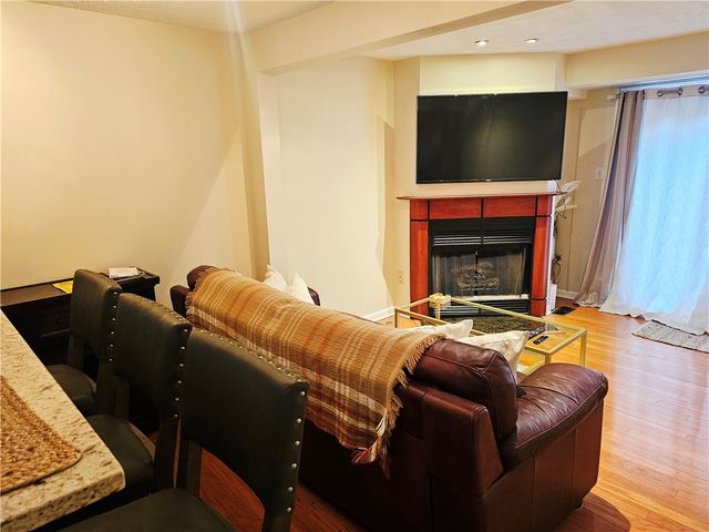 2307 Old Greentree Rd, Scott Twp, PA 15106