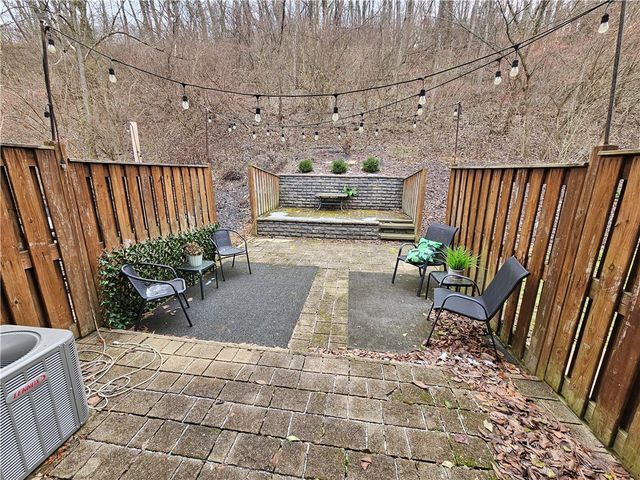 2307 Old Greentree Rd, Scott Twp, PA 15106