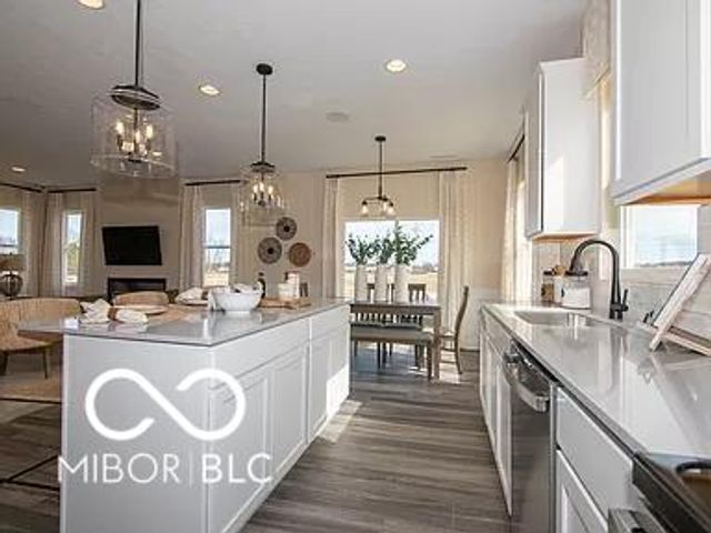 5107 Triple Crown Way, Indianapolis, IN 46237
