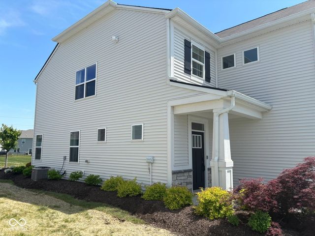 5107 Triple Crown Way, Indianapolis, IN 46237