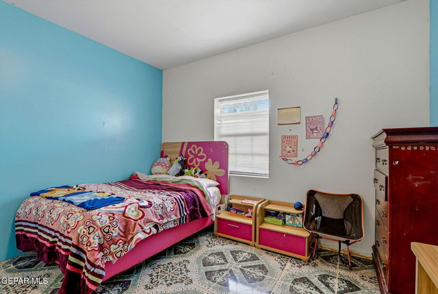 832 BRIAN QUINTERO Circle, San Elizario, TX 79849