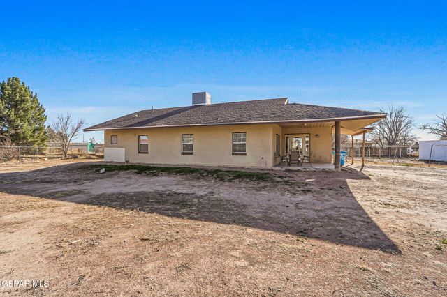 832 BRIAN QUINTERO Circle, San Elizario, TX 79849