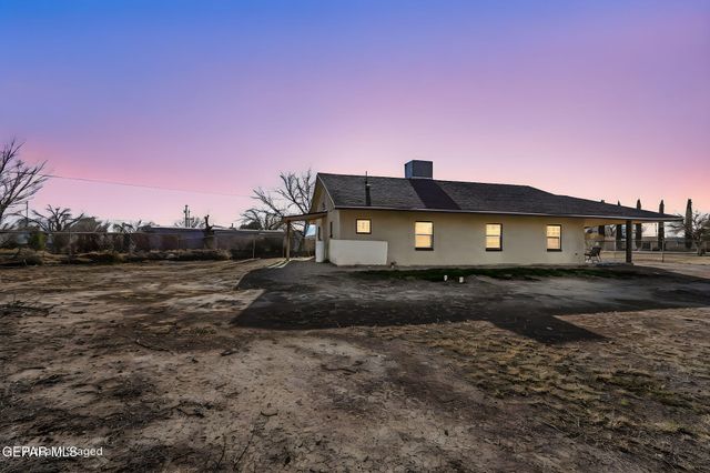 832 BRIAN QUINTERO Circle, San Elizario, TX 79849