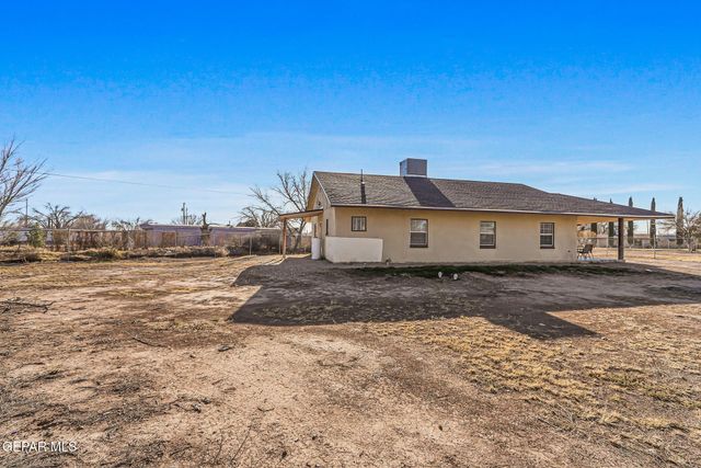 832 BRIAN QUINTERO Circle, San Elizario, TX 79849