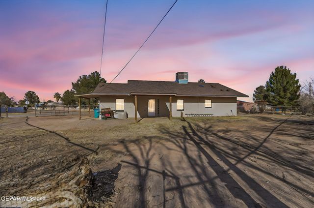 832 BRIAN QUINTERO Circle, San Elizario, TX 79849