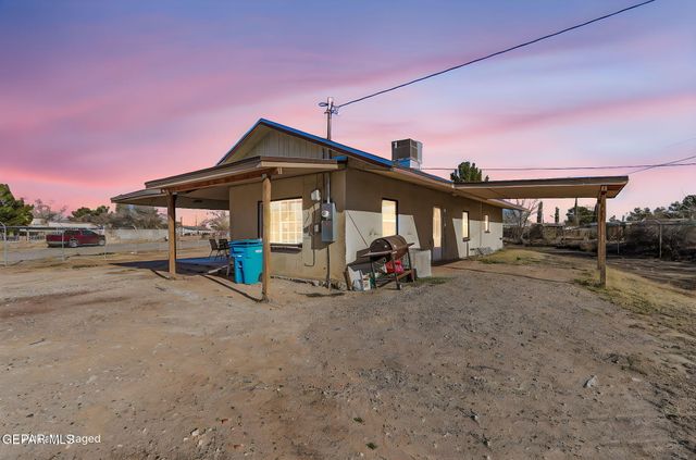 832 BRIAN QUINTERO Circle, San Elizario, TX 79849