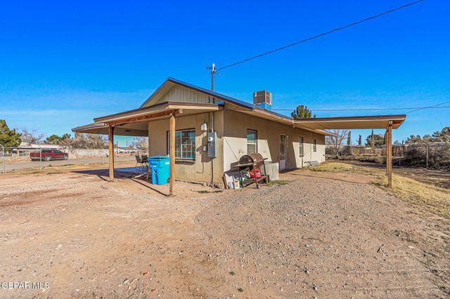 832 BRIAN QUINTERO Circle, San Elizario, TX 79849