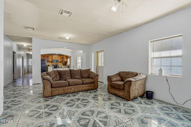 832 BRIAN QUINTERO Circle, San Elizario, TX 79849