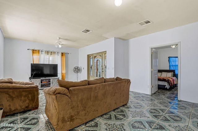 832 BRIAN QUINTERO Circle, San Elizario, TX 79849