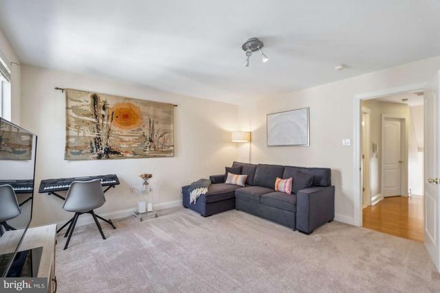 612 QUEEN ST, Philadelphia, PA 19147