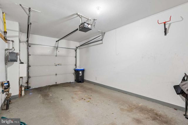 612 QUEEN ST, Philadelphia, PA 19147