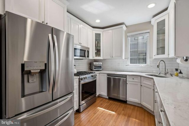 612 QUEEN ST, Philadelphia, PA 19147