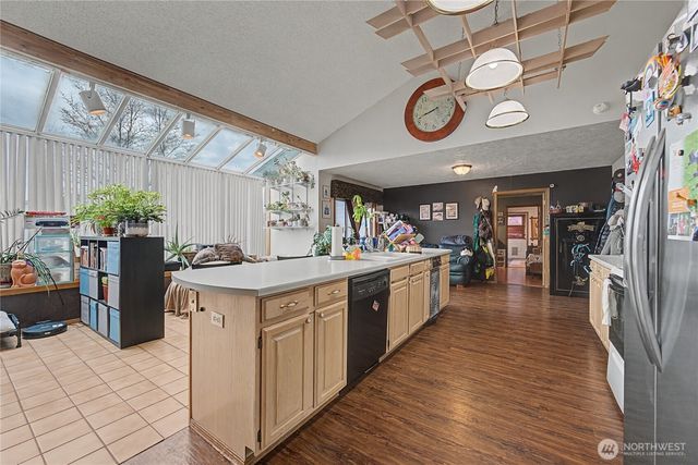 2238 S Crestmont Drive, Moses Lake, WA 98837