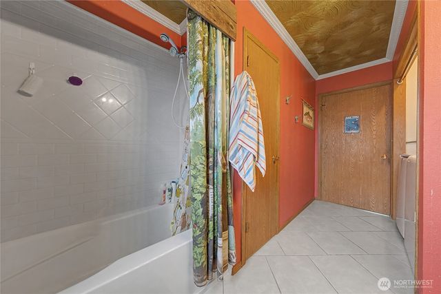 2238 S Crestmont Drive, Moses Lake, WA 98837