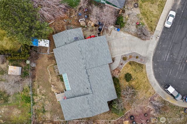 2238 S Crestmont Drive, Moses Lake, WA 98837