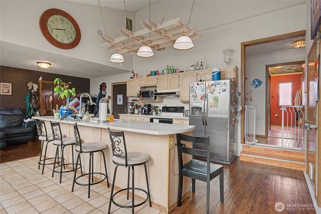 2238 S Crestmont Drive, Moses Lake, WA 98837